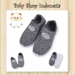 Sepatu Slip on Anak FlLa Abu  large